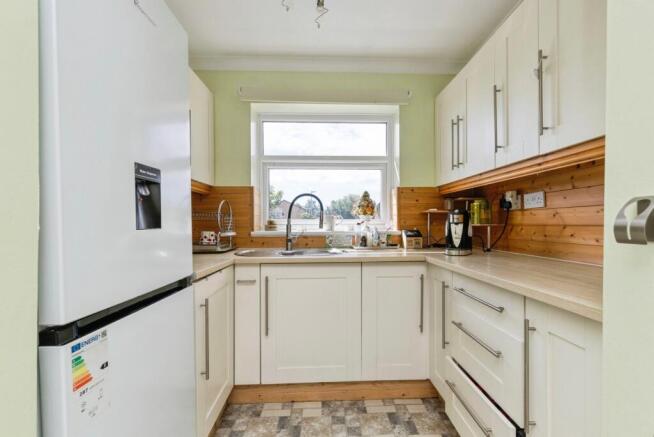 2 bed Bungalow for sale Image 7