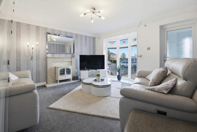 4 bed Detached for sale Image 7