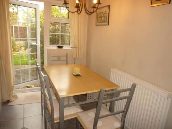 DINING/KITCHEN