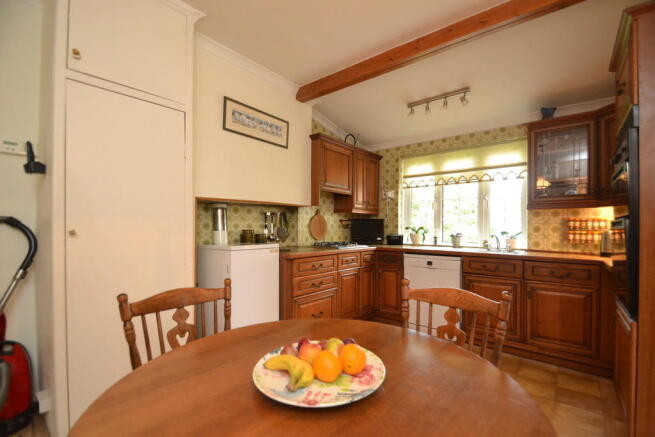 Kitchen/Breakfast...