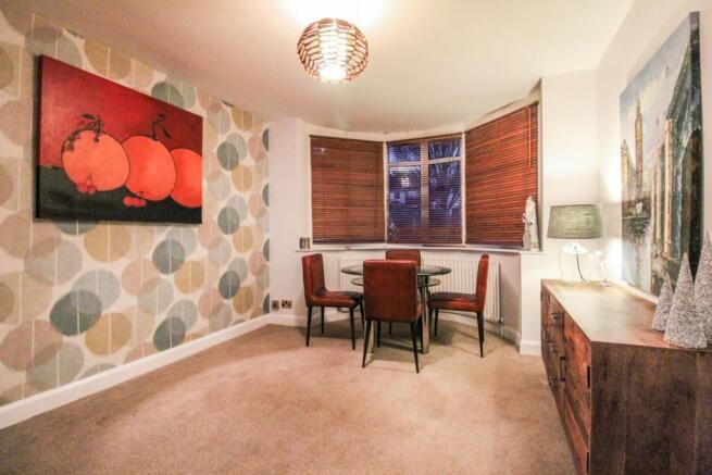 Lounge/Dining Room