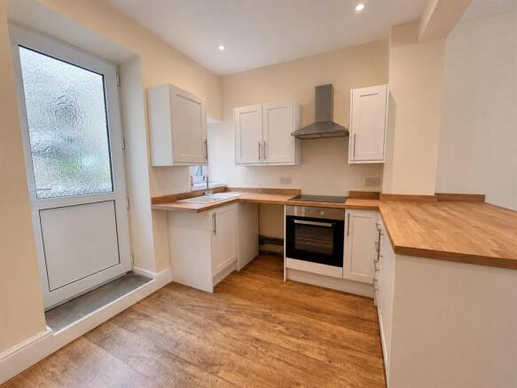 2 bed Terraced for sale Image 5
