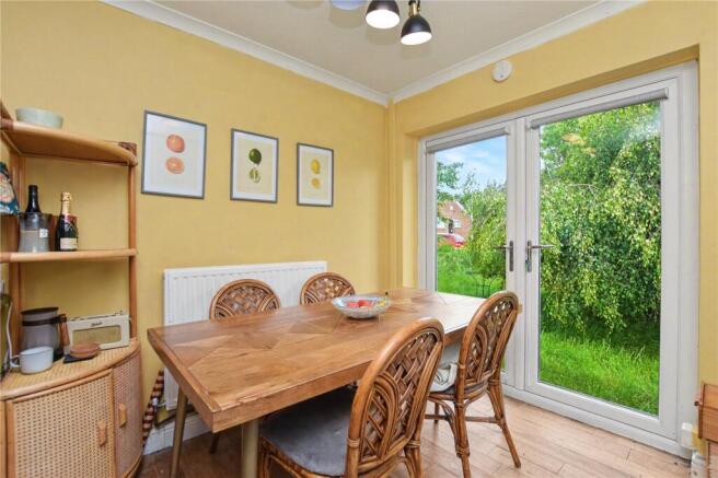 2 bed Bungalow for sale Image 11