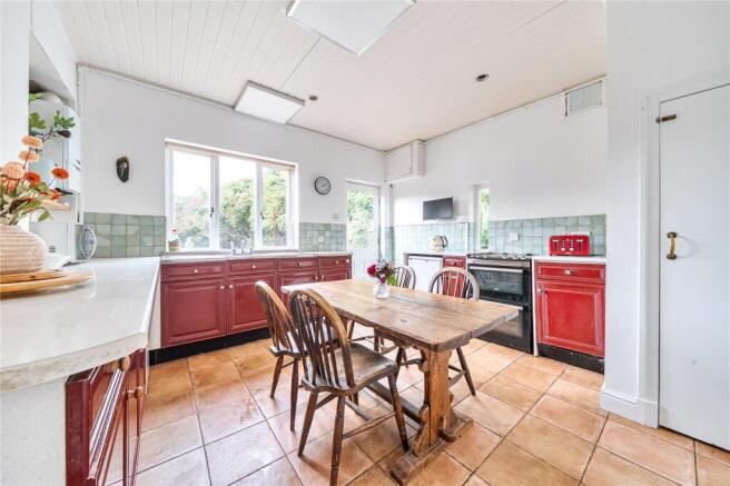 Lewis Road, Taunton, Somerset, TA2 photo 4