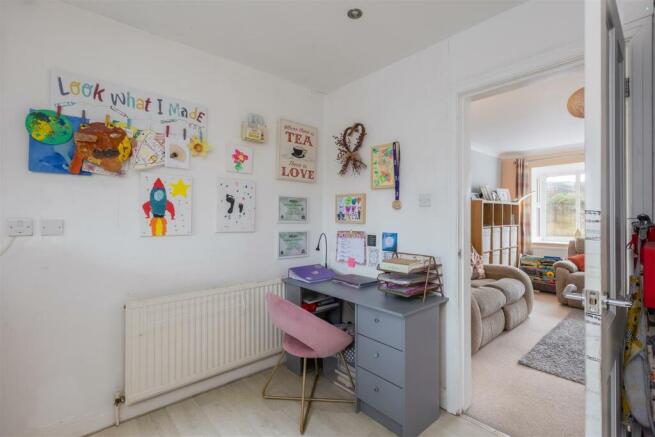 Dickens Road 26 Kitchen-3.jpg