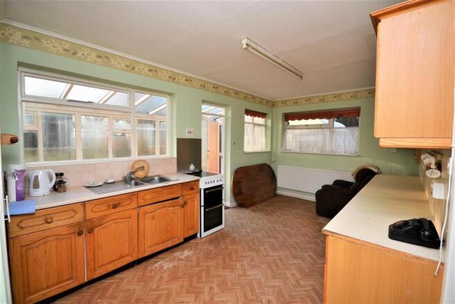 kitchen 1.JPG