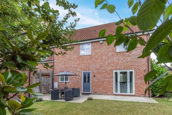 8659646-exterior0...