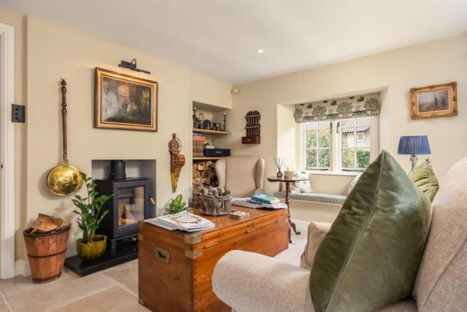 4 bed House for sale Image 7