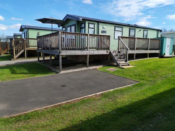 2 bed Park Home for sale Image 12