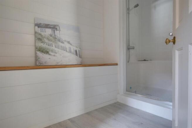 Shower.jpg