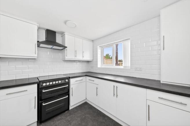 4 bed Detached Bungalow for sale Image 7