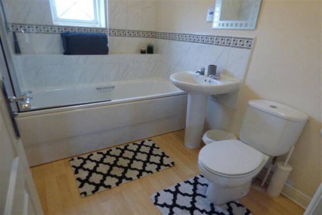 En-Suite Bathroom