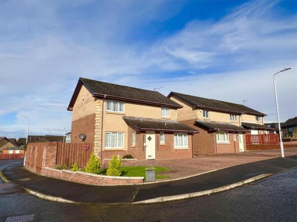 4-bed detached on 25 Moffat Wynd, Saltcoats, KA21 6GA, £275,000