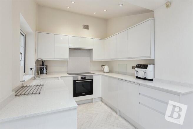 Lincoln Avenue, Romford, RM7 photo 4