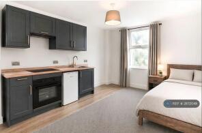 5, Manthorpe Road, Grantham NG31 8DA