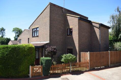 Allum Grove, Tadworth, KT20