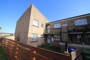 102, Caswell Close, Stanford-le-hope SS17 7LA