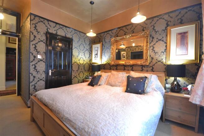BED 1.jpg