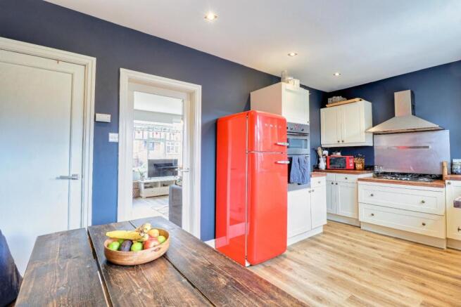 KITCHEN-DINER