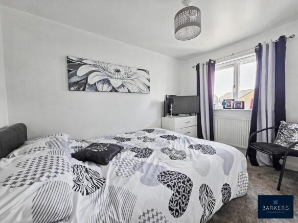 3 bed Semi-Detached for sale Image 10