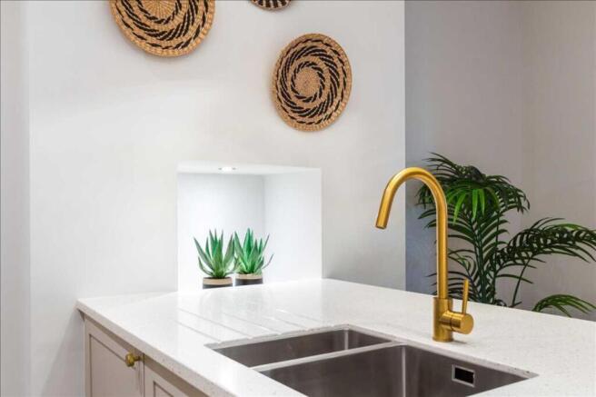 LIVING KITCHEN
