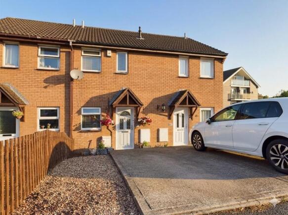 Kirkstall Close 28 - Front.jpg