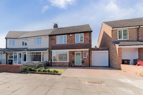 Wentworth Gardens, Whitley Bay, NE25