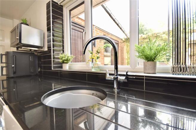 4 bed Semi-Detached for sale Image 10