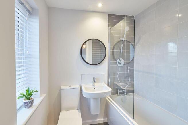 4 bed Town House for sale Image 10