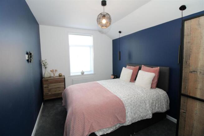 Bedroom 2(2).jpg