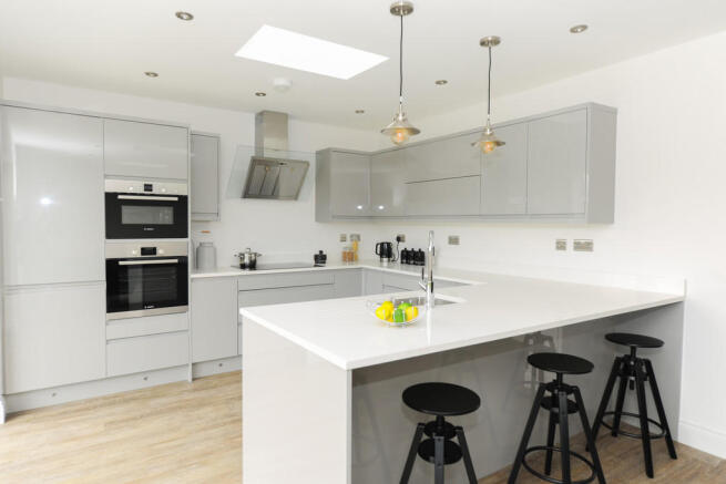 Kitchen/diner/liv...