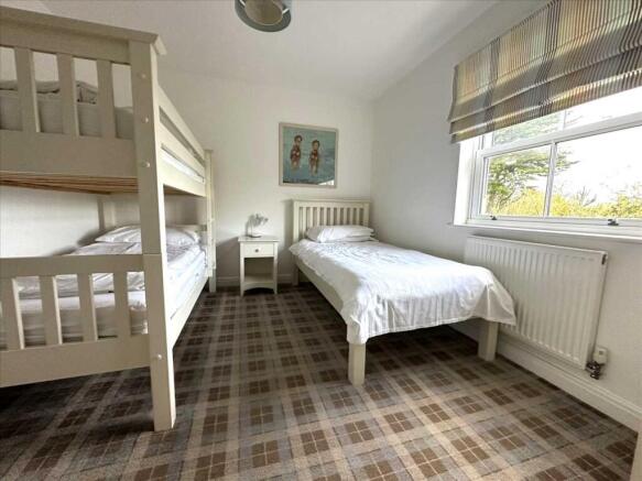 Bedroom (front)