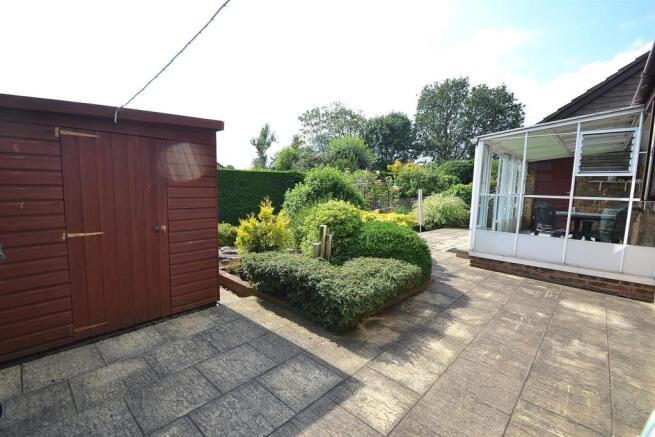 24DITCHLINGPATIO.JPG