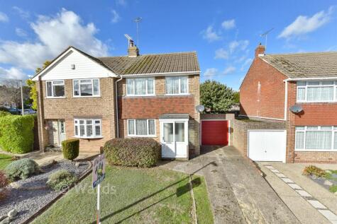 Wentworth Drive, Rainham, Gillingham, Kent