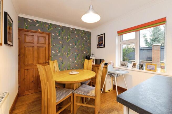 4 bed Semi-Detached for sale Image 10