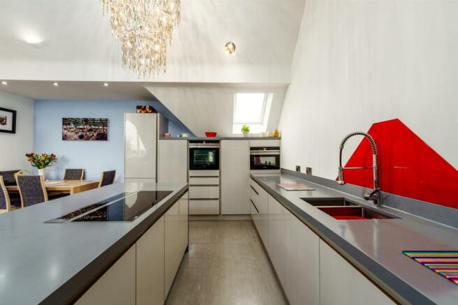 Lounge/Dining/Kitchen