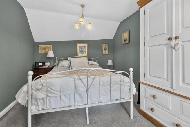 2 bed Detached for sale Image 7