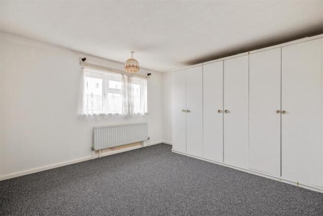 Bedroom 1.jpg