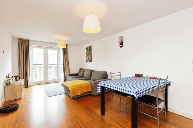Lounge 1