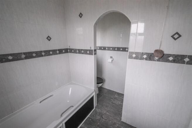 3 bed Semi-Detached for sale Image 11