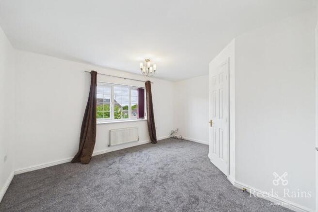 3 bed Terraced to rent Image 5