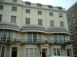 Flat 3, 65-66, Regency Square, Brighton BN1 2FF