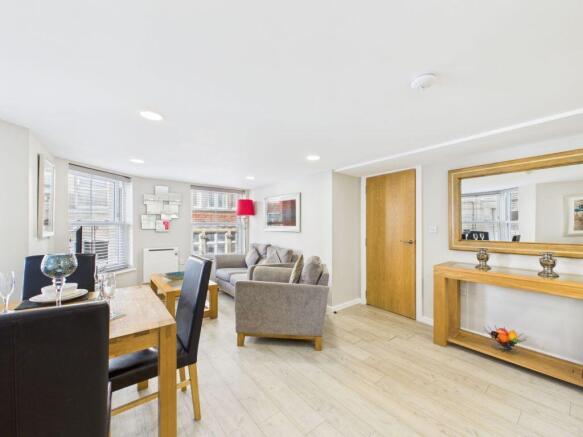 1 bed Apartment for sale Image 6