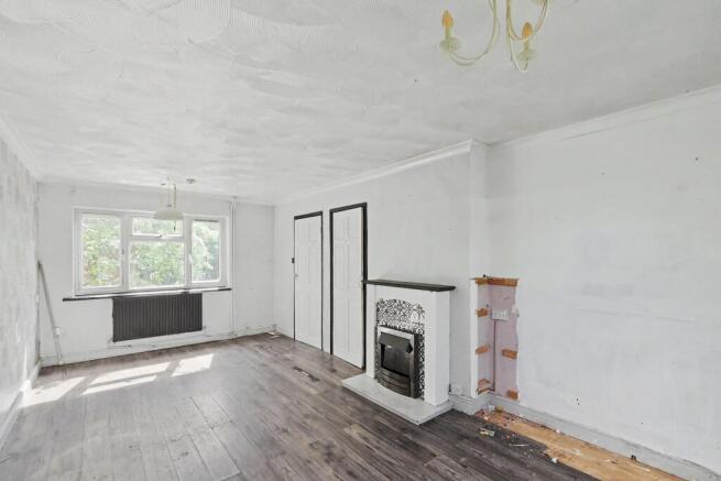 42 Woodview, Edwalton, Nottingham, NG12 4AX