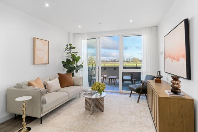 The Icon, Plot 22, Living