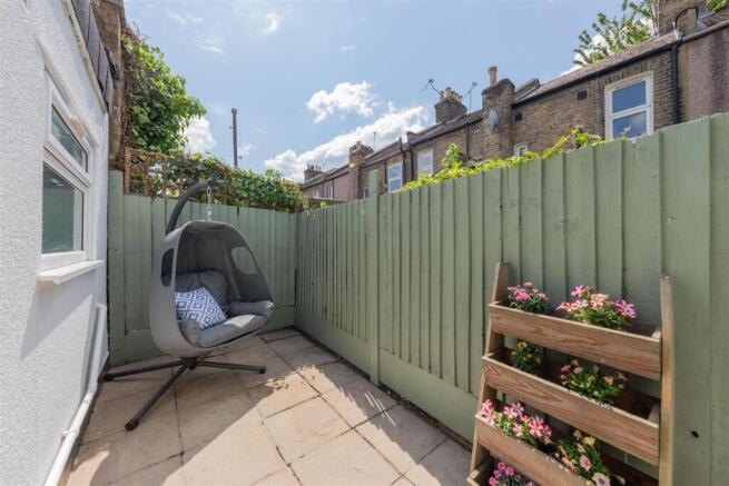 Holness Road E15