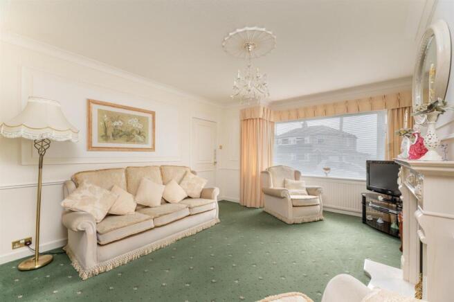 3 bed Semi-Detached for sale Image 8