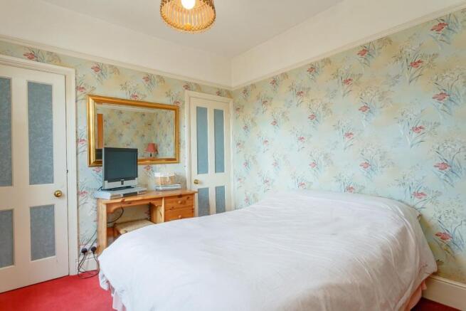 8383901-interior05.jpg