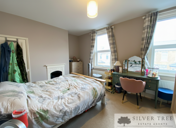 3 bed Terraced for sale Image 5