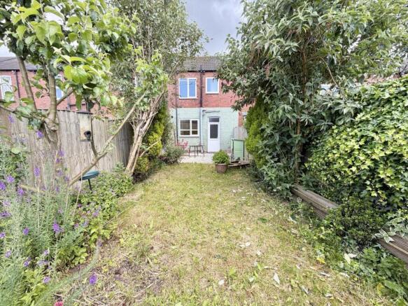 3 bed Terraced for sale Image 8